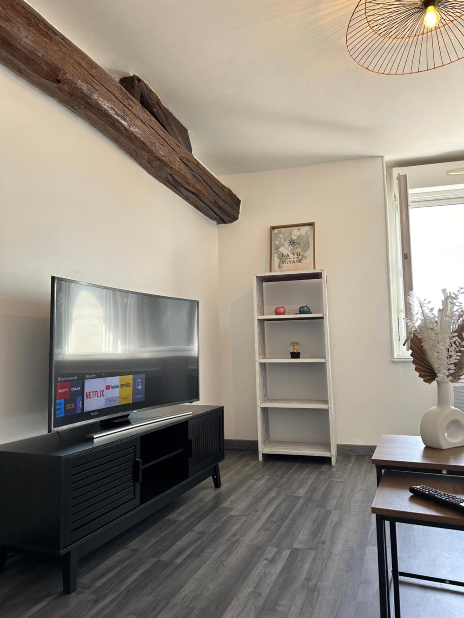 Appartement Cosy En Centre Ville Cholet Dış mekan fotoğraf