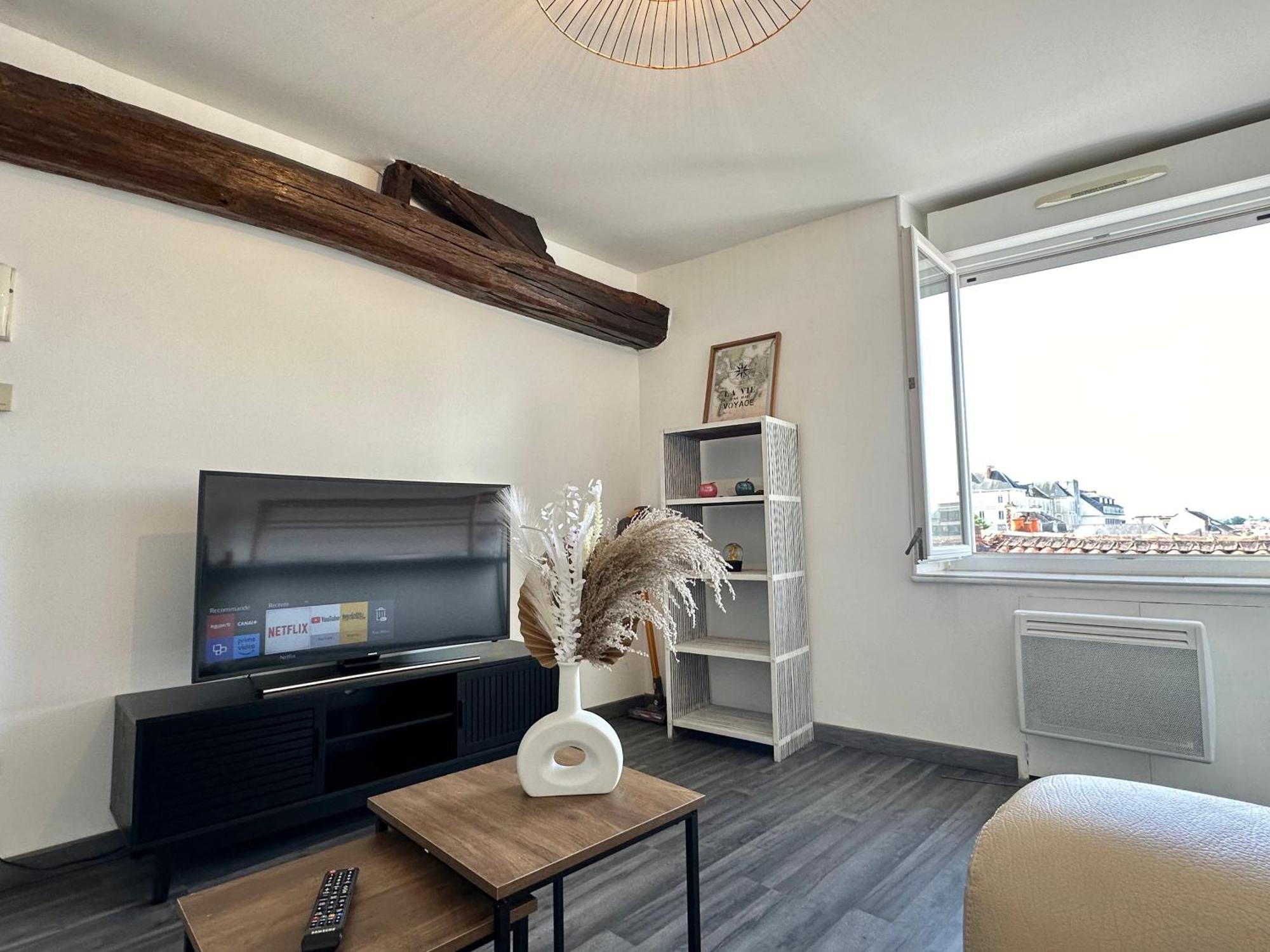 Appartement Cosy En Centre Ville Cholet Dış mekan fotoğraf